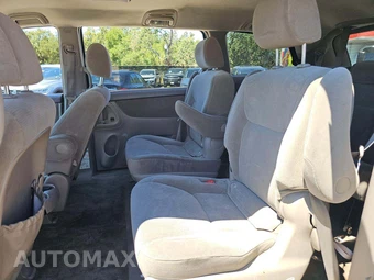 2005 Toyota Sienna LE Minivan 119.3" WB – miniatura 10