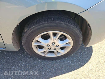 2005 Toyota Sienna LE Minivan 119.3" WB – miniatura 30