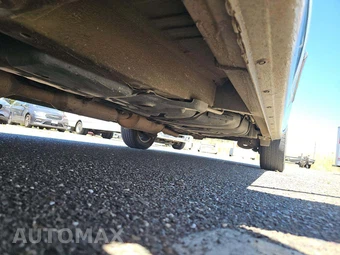 2005 Toyota Sienna LE Minivan 119.3" WB – miniatura 4