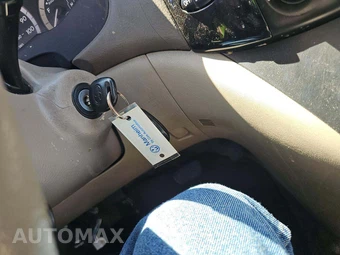 2005 Toyota Sienna LE Minivan 119.3" WB – miniatura 5