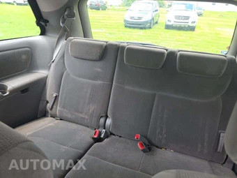 2005 Toyota Sienna LE Minivan 7-Passenger 119.3" WB - miniatura 13