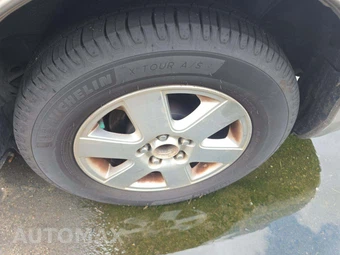 2005 Toyota Sienna LE Minivan 7-Passenger 119.3" WB - miniatura 26