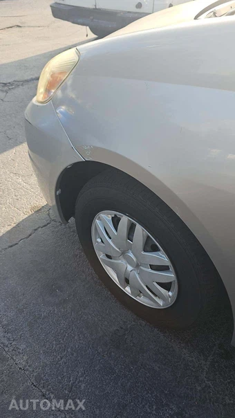 2005 Toyota Sienna LE Minivan 7-Passenger 119.3" WB - miniatura 26