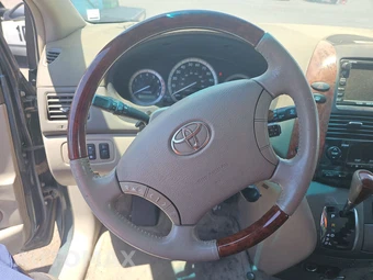2005 Toyota Sienna XLE Limited Minivan 119.3" WB - miniatura 10