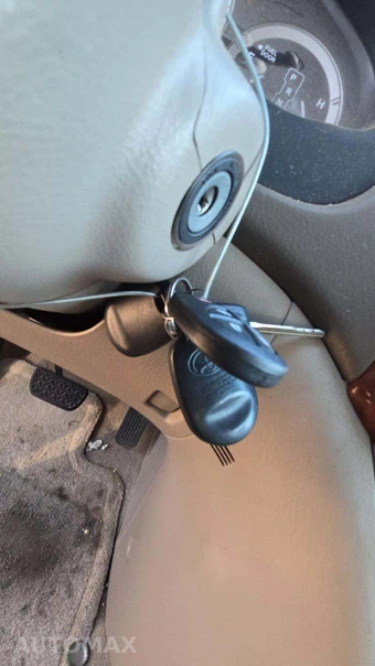 2005 Toyota Sienna XLE Limited Minivan 119.3" WB - miniatura 20