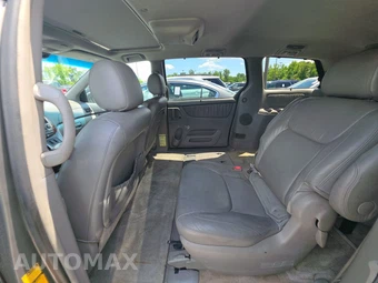 2005 Toyota Sienna XLE Minivan 7-Passenger 119.3" WB - miniatura 13