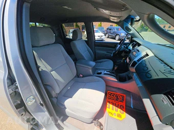 2005 Toyota Tacoma Crew Cab Medium Bed - miniatura 15