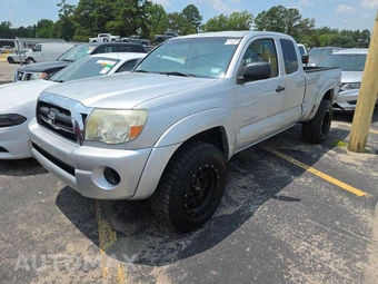 2005 Toyota Tacoma Extended Cab Medium Bed w/Rear Doors