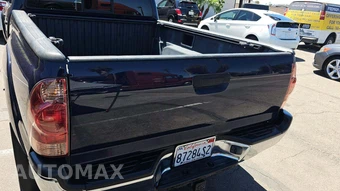 2005 Toyota Tacoma PreRunner Crew Cab Medium Bed – miniatura 28