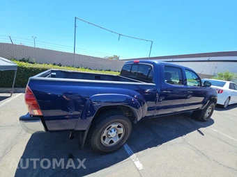 2005 Toyota Tacoma PreRunner Crew Cab Medium Bed – miniatura 4