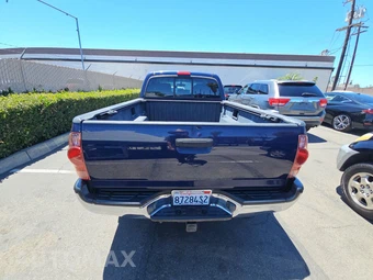 2005 Toyota Tacoma PreRunner Crew Cab Medium Bed – miniatura 5