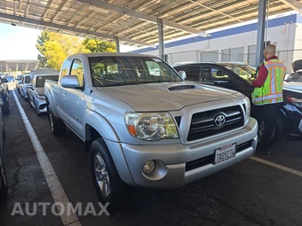 2005 Toyota Tacoma PreRunner Extended Cab Medium Bed w/Rear Doors - miniatura 3