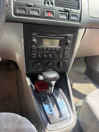 2005 Volkswagen Jetta Wagon GLS - miniatura 19