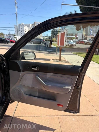 2005 Volkswagen Jetta Wagon GLS - miniatura 30