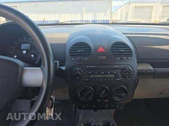 2005 Volkswagen New Beetle Coupe GLS Hatchback – miniatura 10