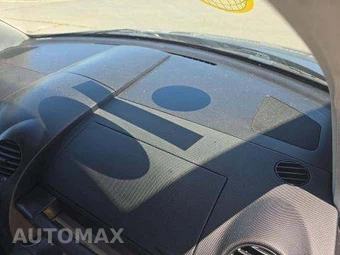 2005 Volkswagen New Beetle Coupe GLS Hatchback – miniatura 19