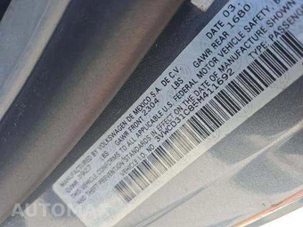 2005 Volkswagen New Beetle Coupe GLS Hatchback – miniatura 5