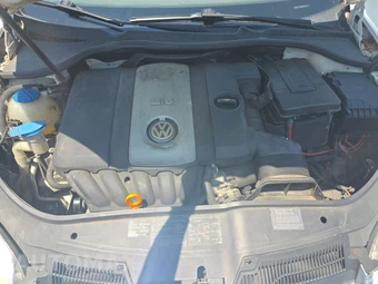 2005 Volkswagen New Jetta Sedan 2.5 – miniatura 15