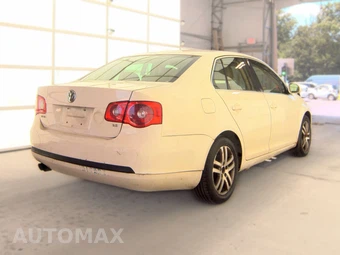 2005 Volkswagen New Jetta Sedan 2.5 – miniatura 4