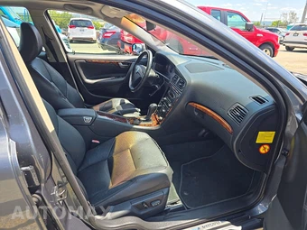 2005 Volvo S60 2.5T - miniatura 8