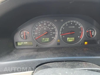 2005 Volvo XC70 w/Moonroof – miniatura 12