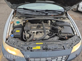 2005 Volvo XC70 w/Moonroof – miniatura 15
