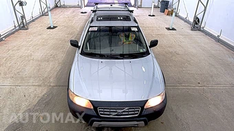 2005 Volvo XC70 w/Moonroof – miniatura 2