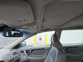 2005 Volvo XC70 w/Moonroof – miniatura 21