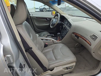 2005 Volvo XC70 w/Moonroof – miniatura 8