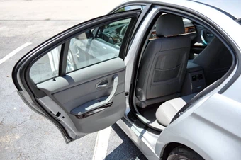 2006 BMW 3 Series Sedan 325i - miniatura 11