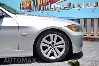 2006 BMW 3 Series Sedan 325i - miniatura 31