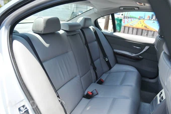 2006 BMW 3 Series Sedan 325i - miniatura 38