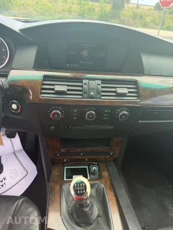 2006 BMW 5 Series Sedan 525xi - miniatura 12