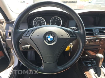 2006 BMW 5 Series Sedan 530xi - miniatura 10