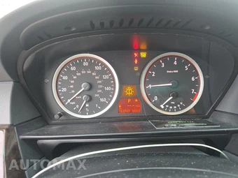 2006 BMW 5 Series Sedan 530xi - miniatura 12