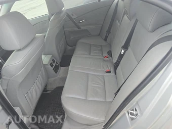 2006 BMW 5 Series Sedan 530xi - miniatura 13
