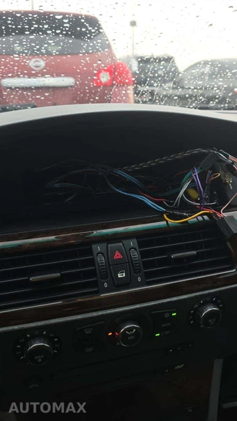 2006 BMW 5 Series Sedan 530xi - miniatura 24