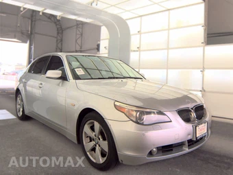 2006 BMW 5 Series Sedan 530xi - miniatura 3