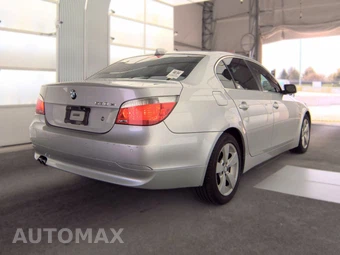 2006 BMW 5 Series Sedan 530xi - miniatura 4