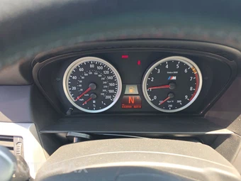 2006 BMW M5 Sedan - miniatura 12