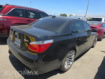 2006 BMW M5 Sedan - miniatura 4