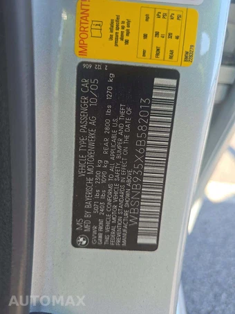 2006 BMW M5 Sedan - miniatura 2