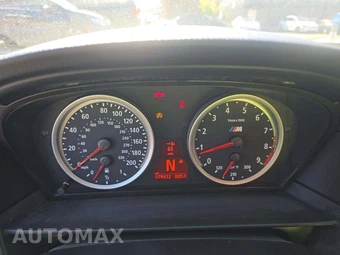 2006 BMW M5 Sedan - miniatura 6