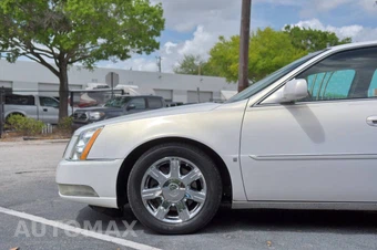 2006 Cadillac DTS 1SE - miniatura 5