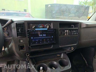 2006 Chevrolet Express 2500 Cargo Van 1WT 135.0" WB - miniatura 10