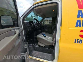 2006 Chevrolet Express 2500 Cargo Van 1WT 135.0" WB - miniatura 6