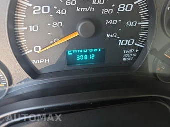 2006 Chevrolet Express 2500 Cargo Van 1WT 135.0" WB - miniatura 9