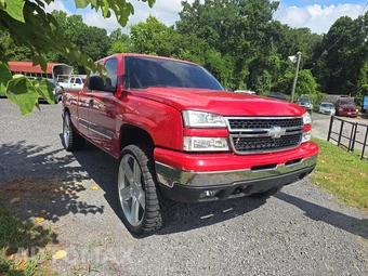 2006 Chevrolet Silverado 1500 LT Extended Cab Medium Bed 1LT w/Rear Doors - miniatura 4
