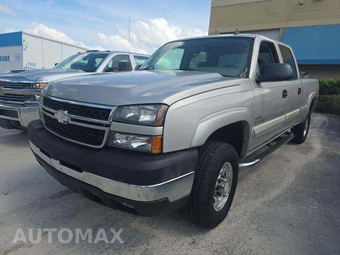 2006 Chevrolet Silverado 2500HD LT Crew Cab Medium Bed 3LT