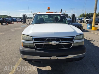 2006 Chevrolet Silverado 3500 Cab Chassis WT Regular Cab 1WT DRW - miniatura 2